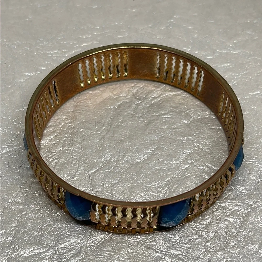 Goldtone and faceted Blue Bangle Bracelet